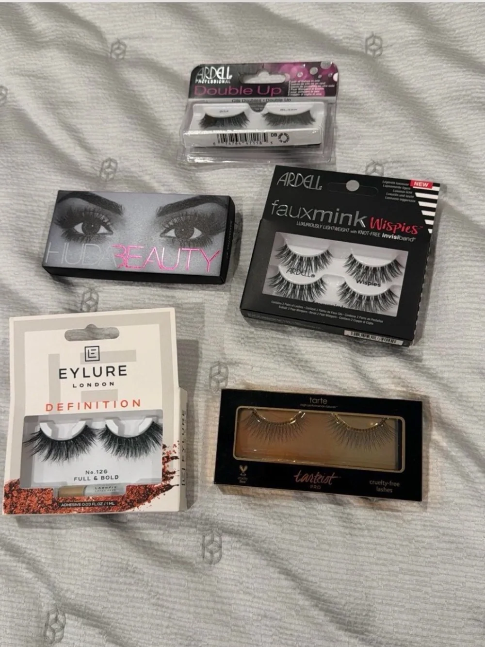 HUDA BEAUTY and assorted bundle False Eyelashes - Black Voluminous Lashes Set